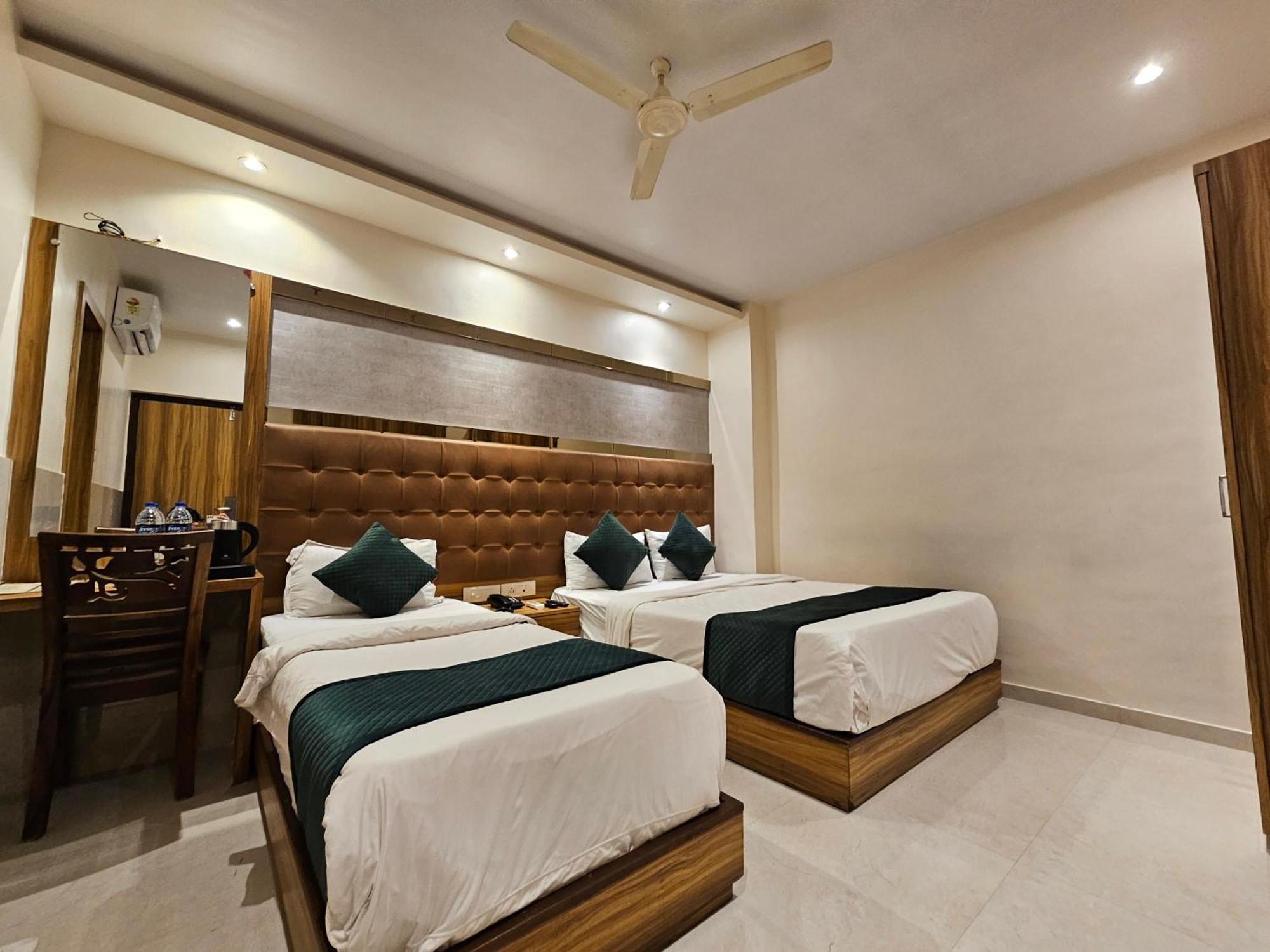 Hotel Bkc Garden - Near Us Embassy Bkc Mumbai Exterior foto